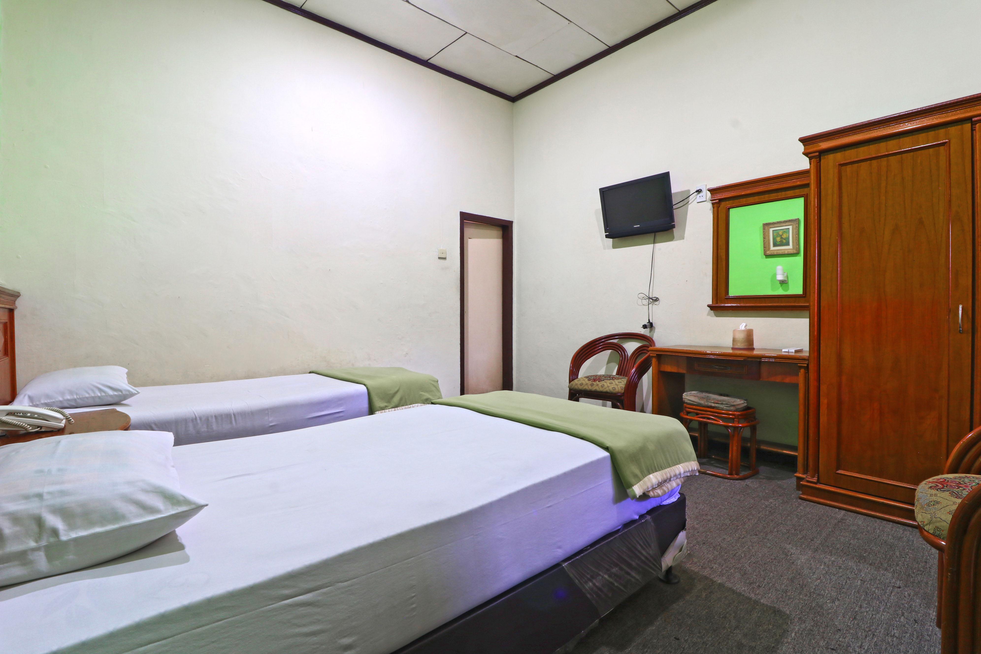 Hotel Sumatera Medan Esterno foto