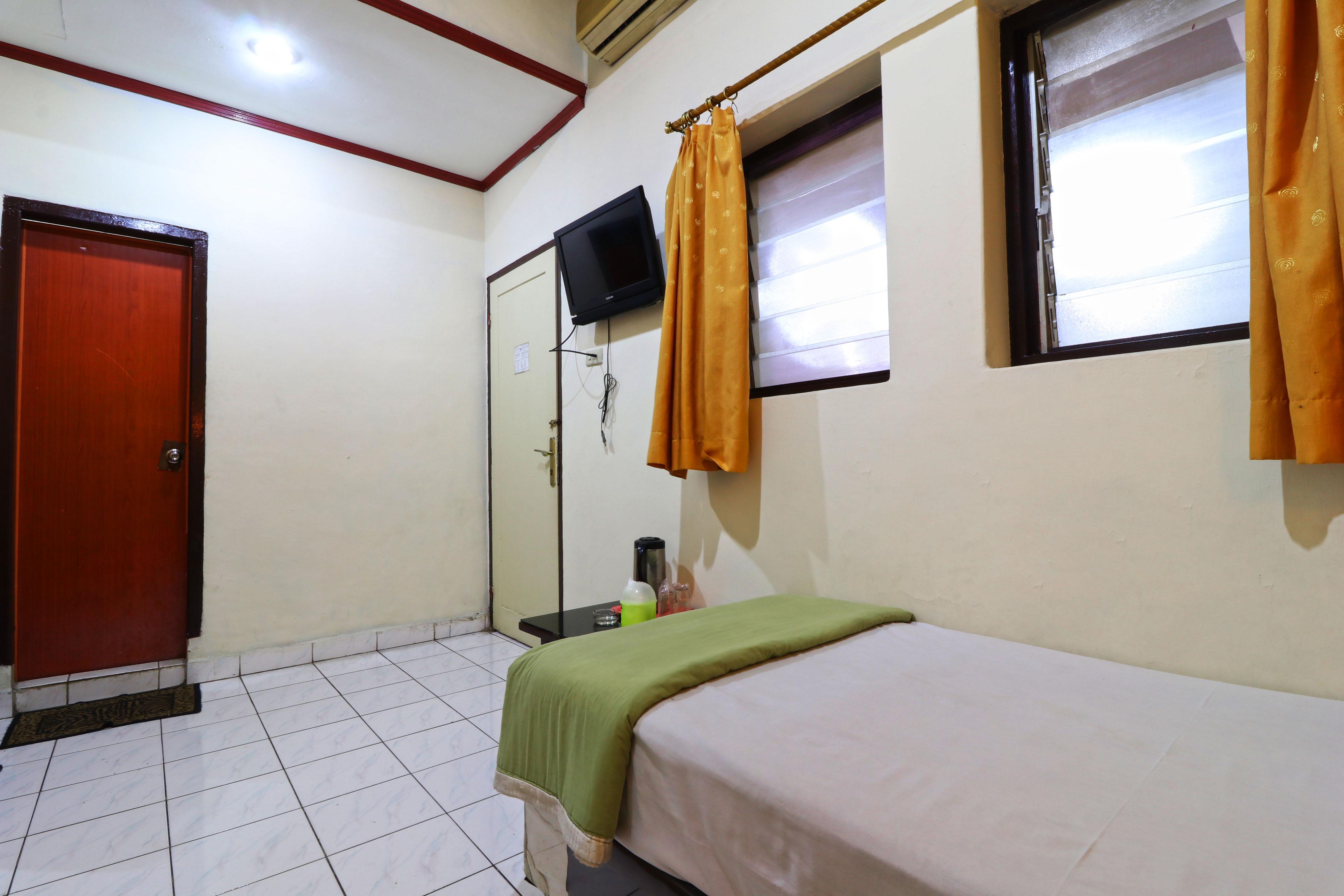 Hotel Sumatera Medan Esterno foto