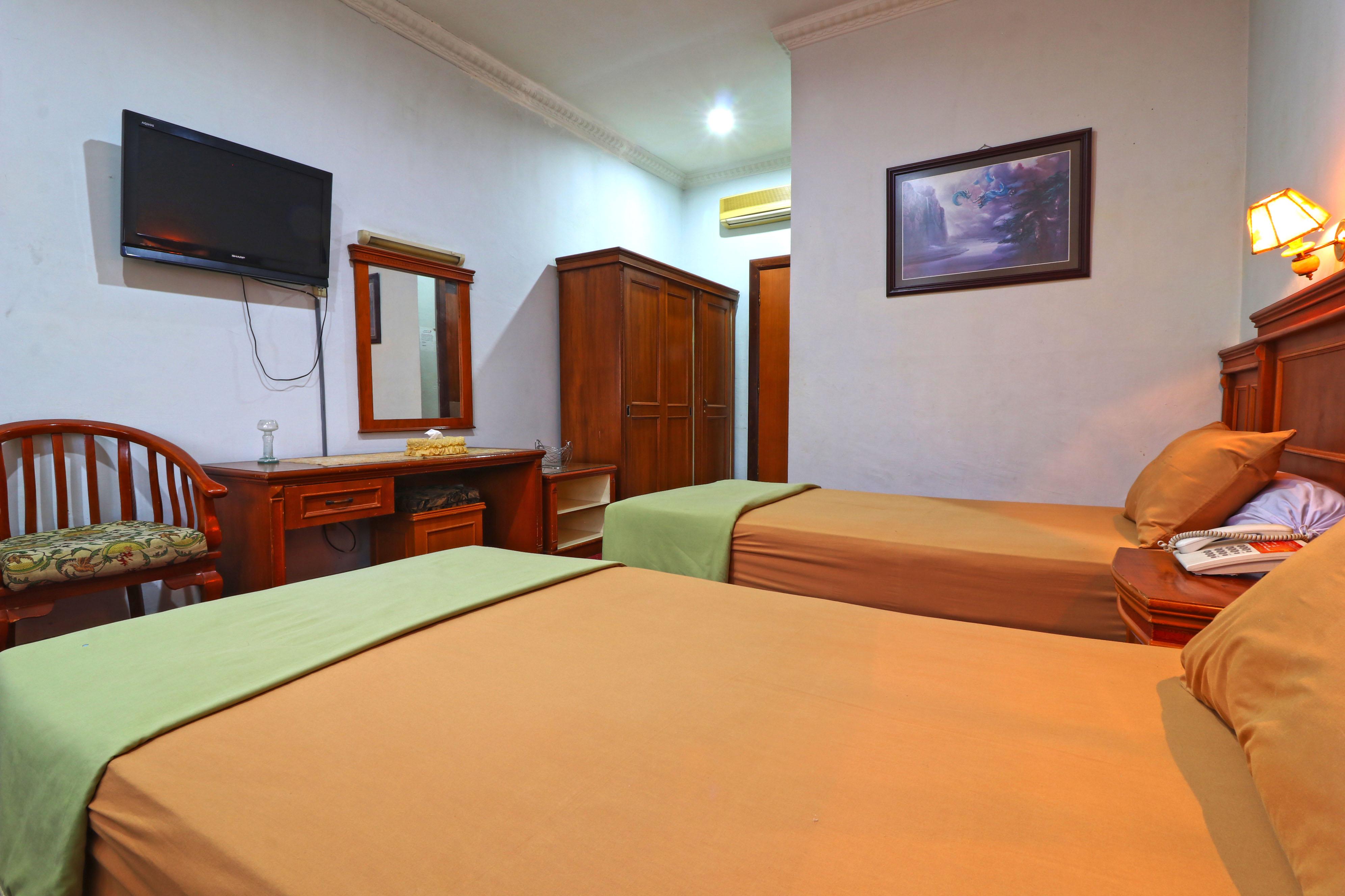 Hotel Sumatera Medan Esterno foto
