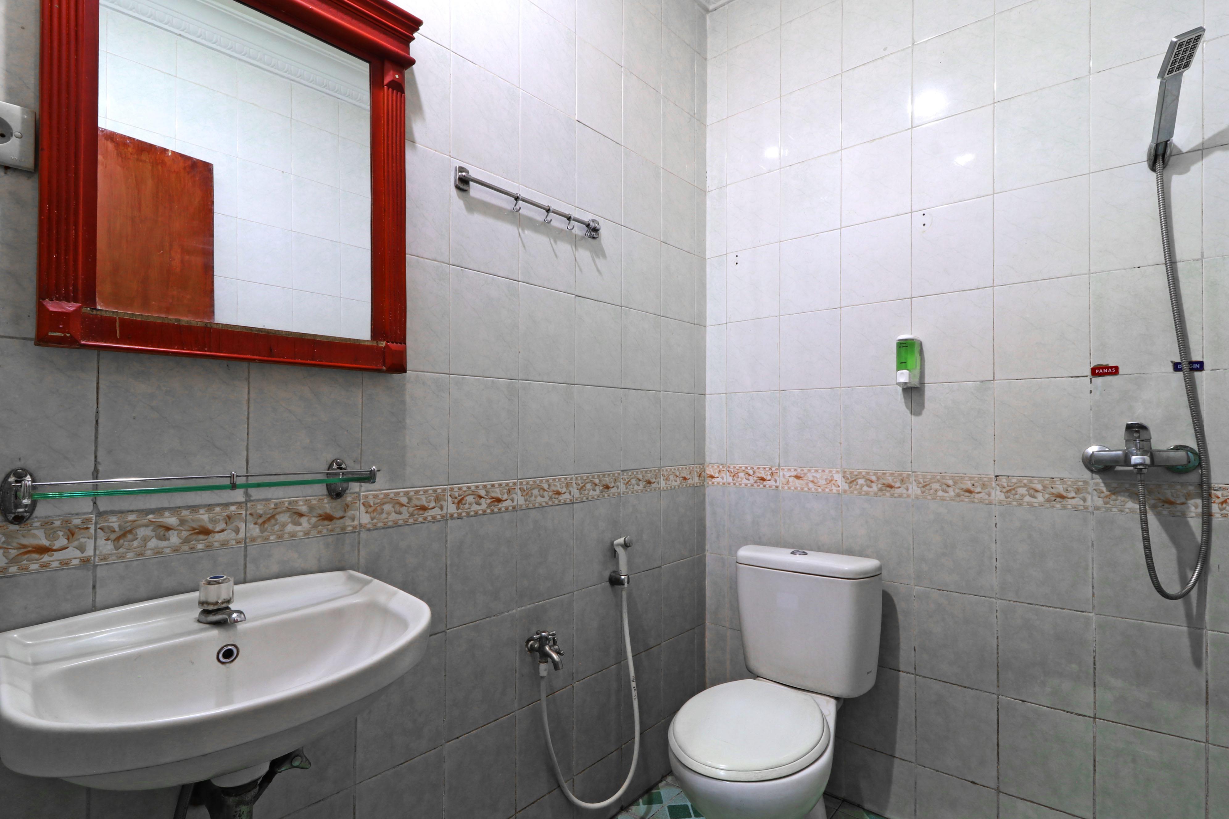 Hotel Sumatera Medan Esterno foto